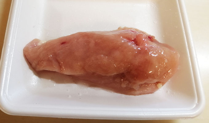 鶏むね肉を柔らかくする方法　砂糖をまぶす