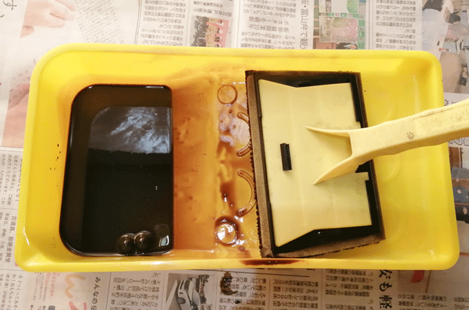 和信ペイント 水性カラーフローリング用ニス 色あせたフロア材の補修・塗りかえに ライトブラウンを使ってみた